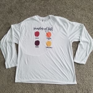 Ty Alexander's white long sleeve graphic fall t-sh